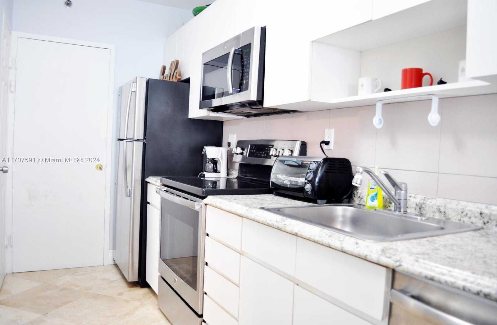 Small Image of 100 LINCOLN RD #728, Miami Beach Number 6