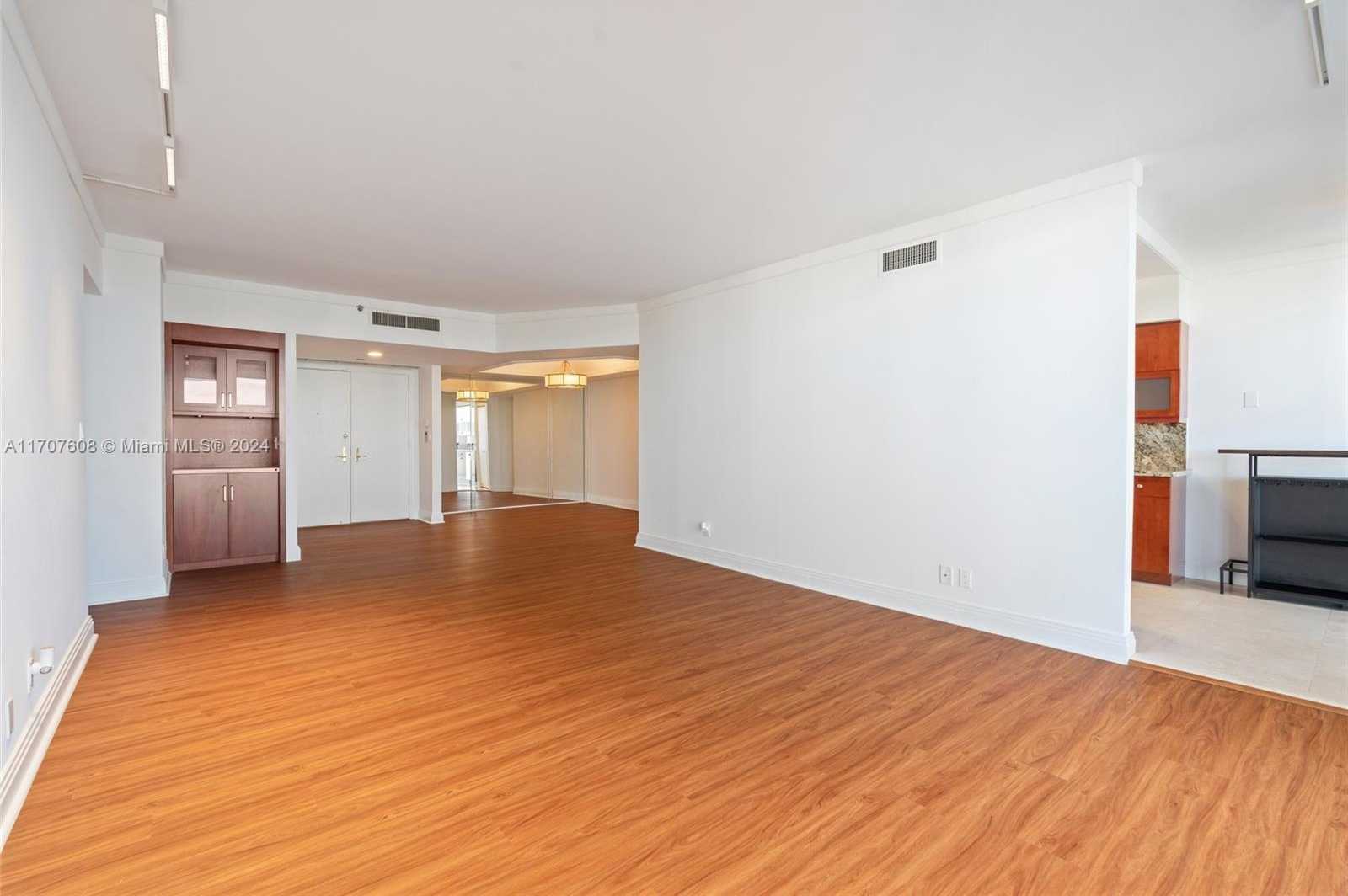 Small Image of 20281 EAST COUNTRY CLUB DR #2303, Aventura Number 10