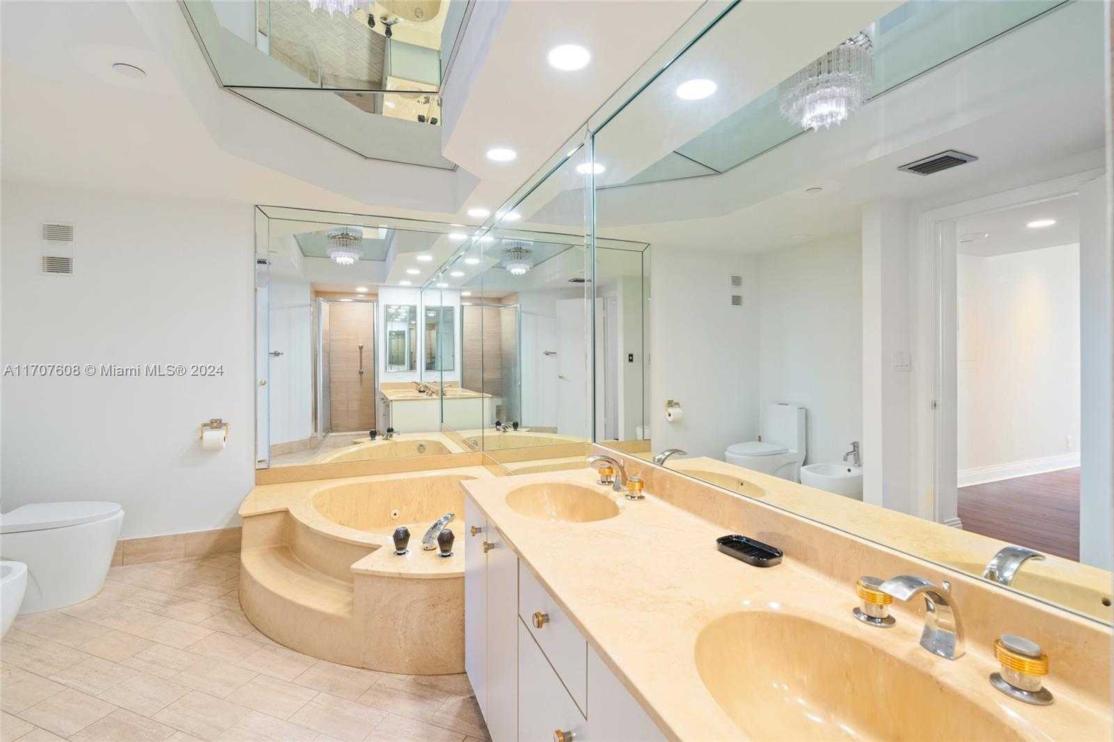 Small Image of 20281 EAST COUNTRY CLUB DR #2303, Aventura Number 20