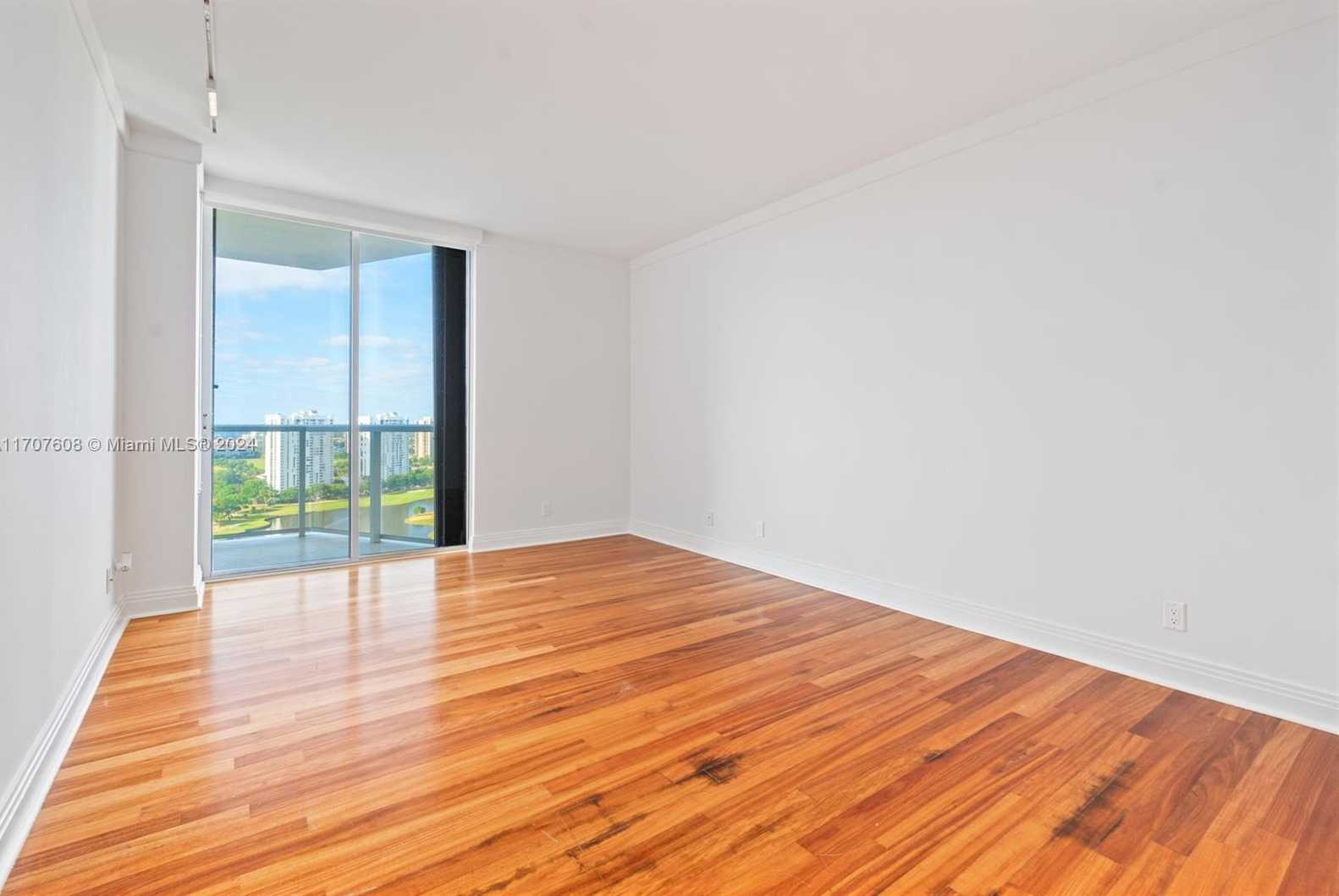 Small Image of 20281 EAST COUNTRY CLUB DR #2303, Aventura Number 23