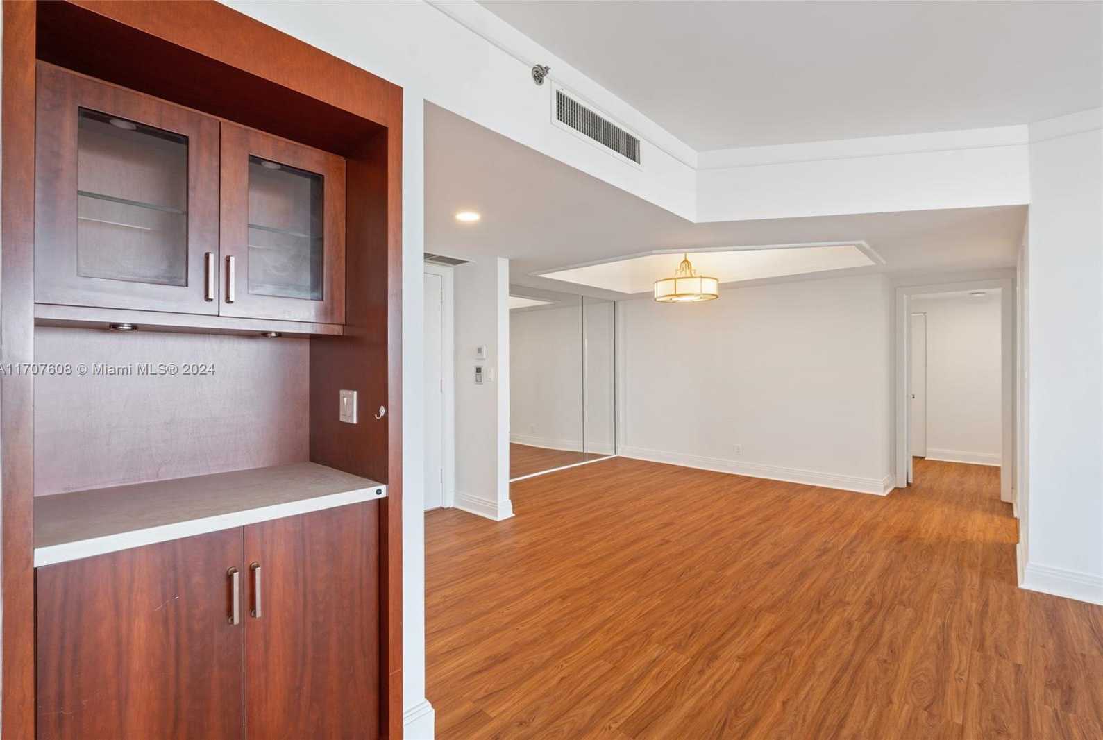 Small Image of 20281 EAST COUNTRY CLUB DR #2303, Aventura Number 9