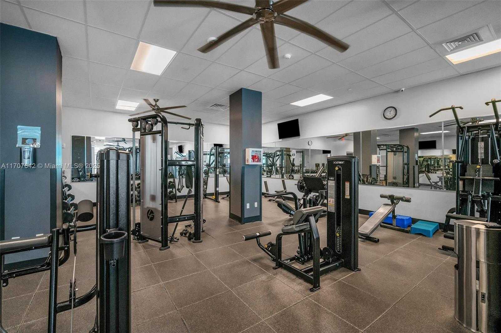Small Image of 2501 SOUTH OCEAN DRIVE #809, Hollywood Number 17