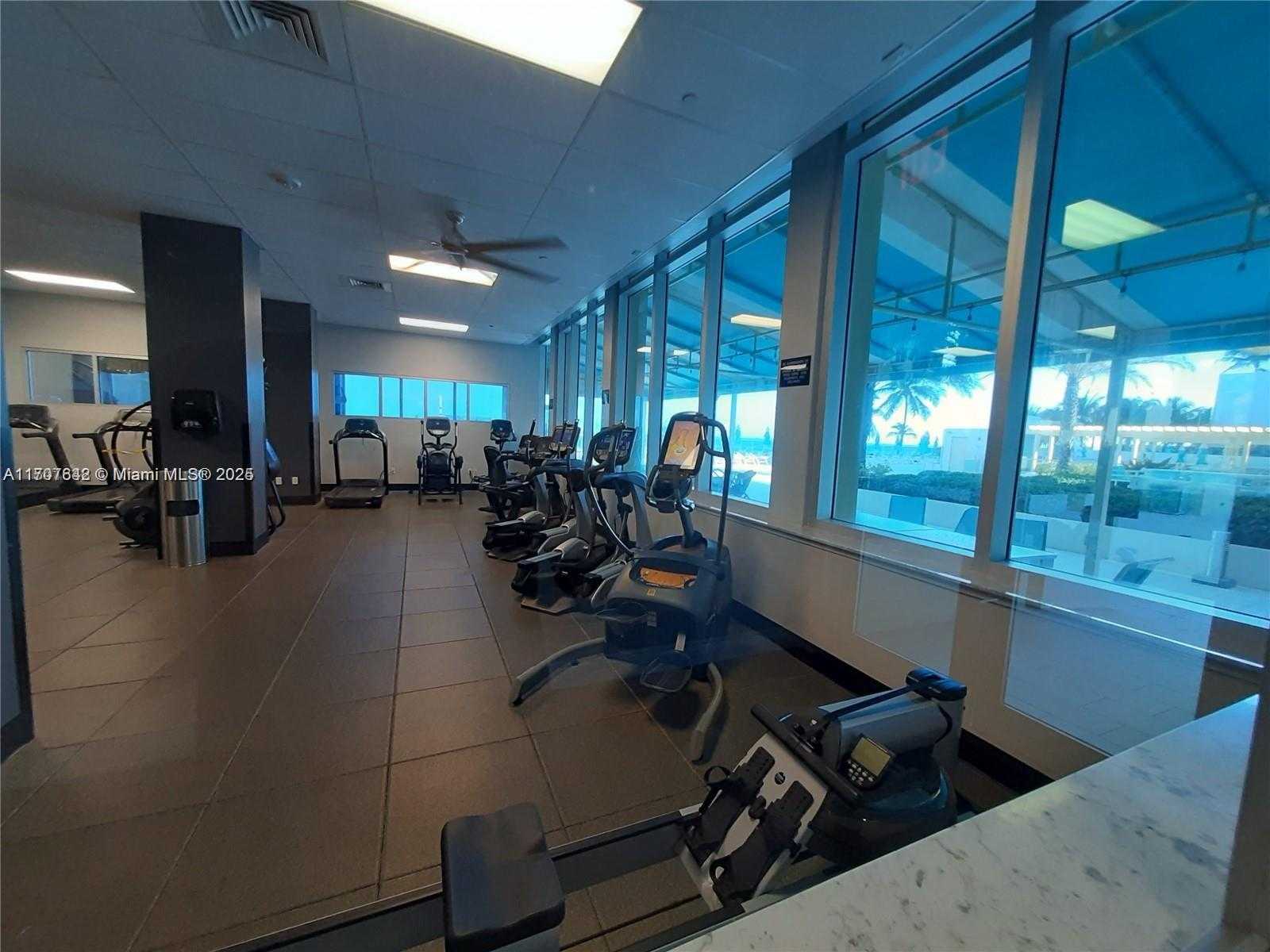 Small Image of 2501 SOUTH OCEAN DRIVE #809, Hollywood Number 5
