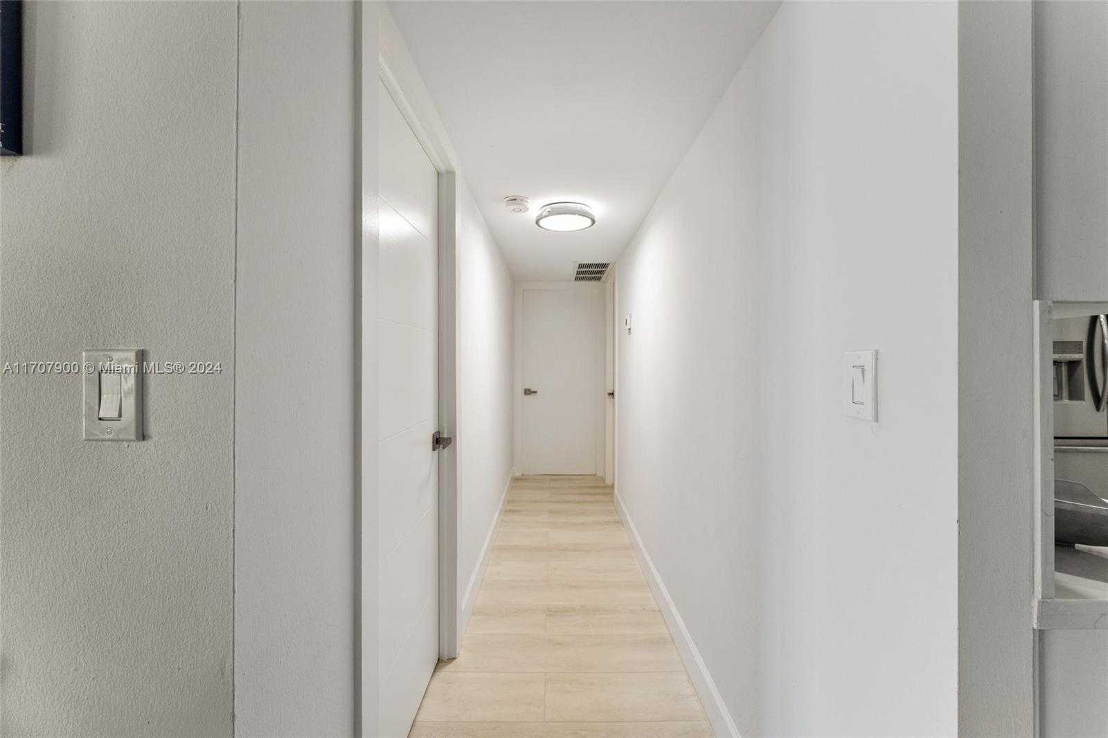 Small Image of 1600 SOUTH OCEAN DR #10E, Hollywood Number 10