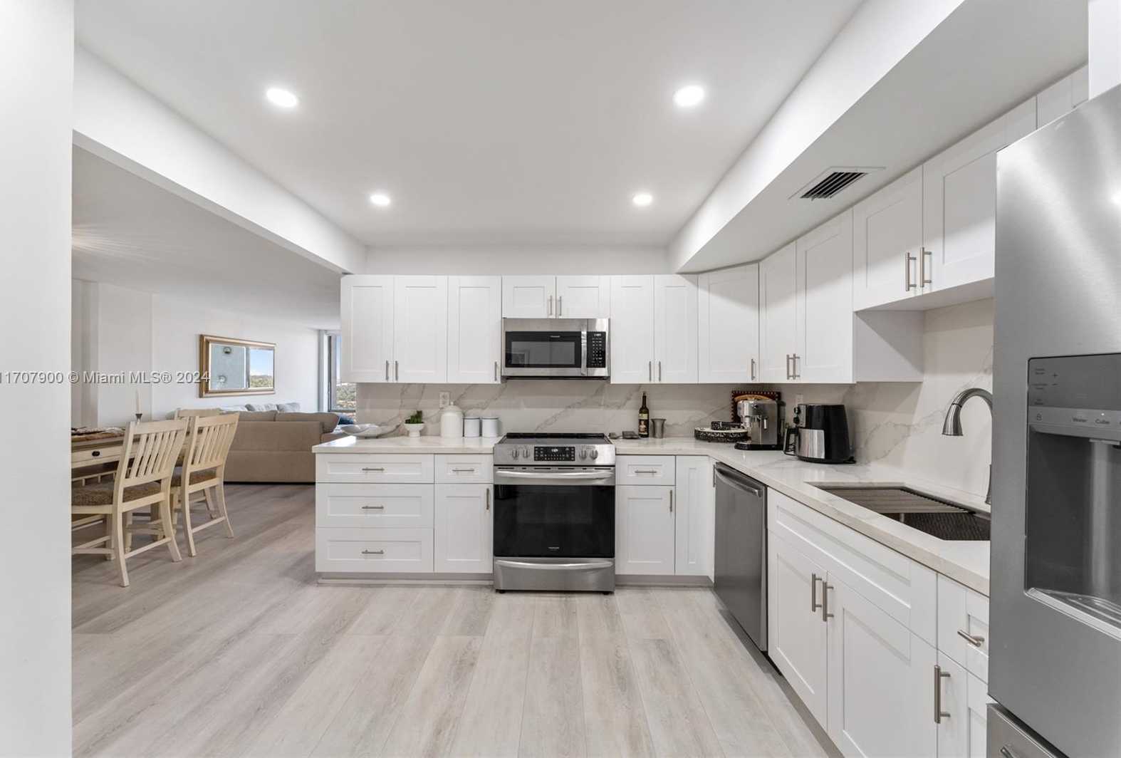 Small Image of 1600 SOUTH OCEAN DR #10E, Hollywood Number 3