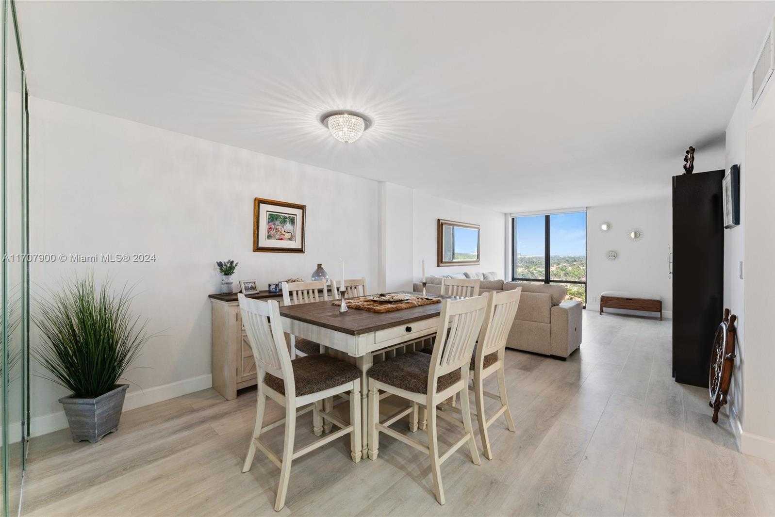 Small Image of 1600 SOUTH OCEAN DR #10E, Hollywood Number 5