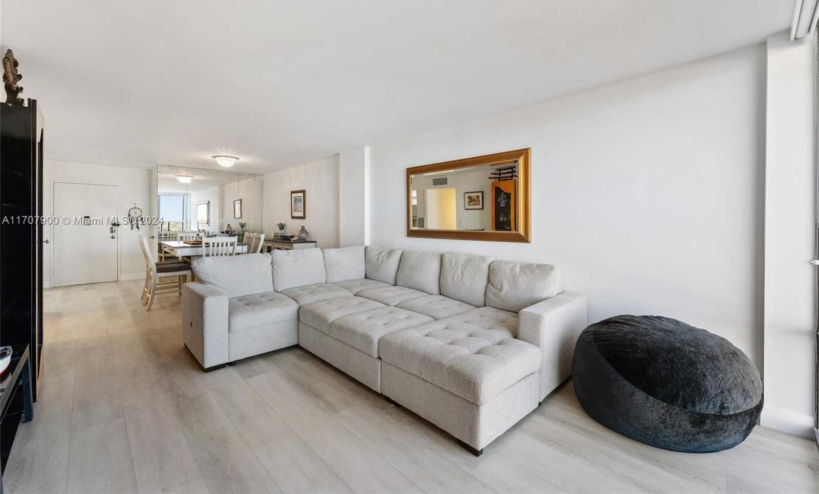 Small Image of 1600 SOUTH OCEAN DR #10E, Hollywood Number 7