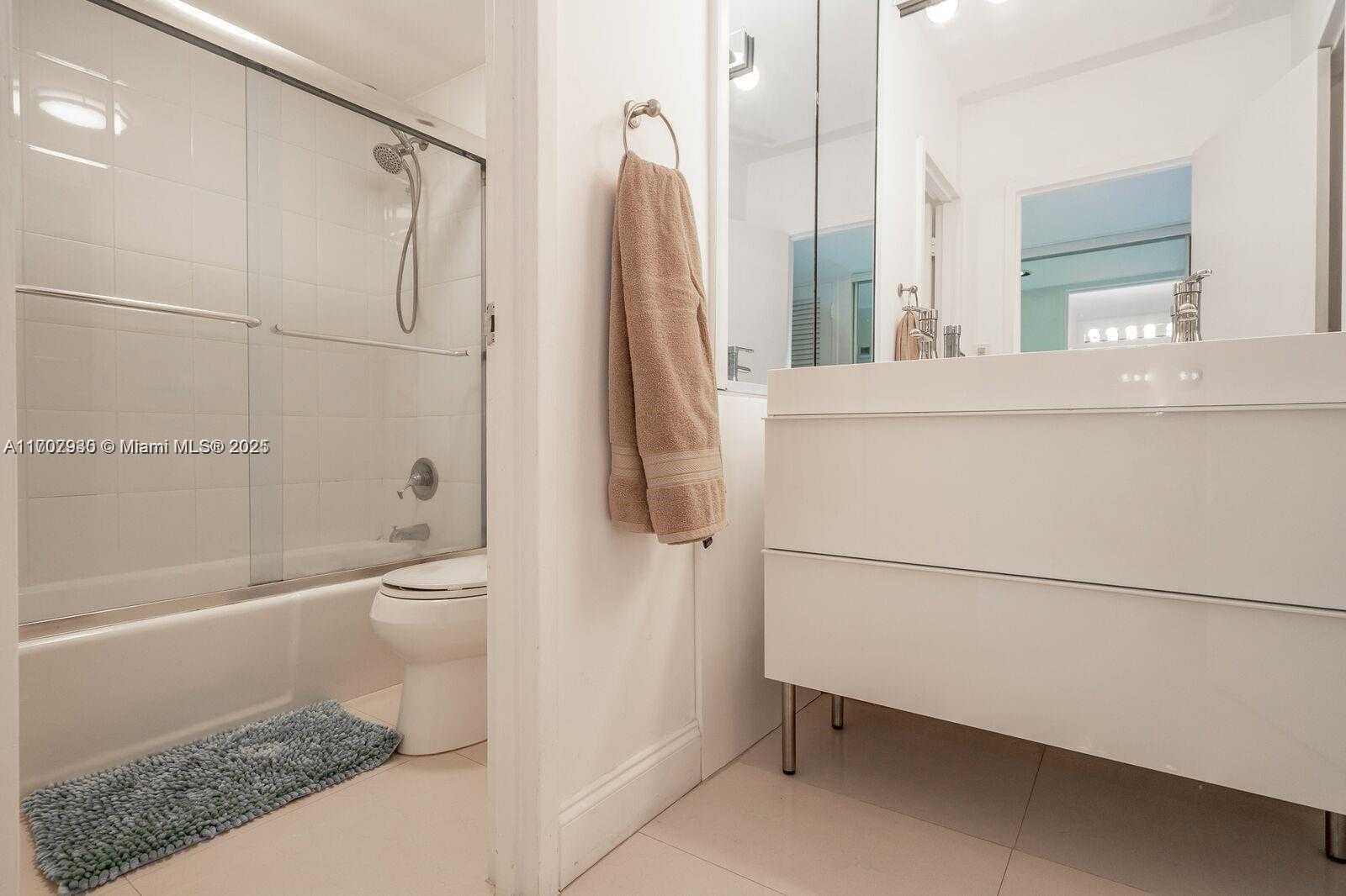 Small Image of 100 LINCOLN RD #503, Miami Beach Number 16