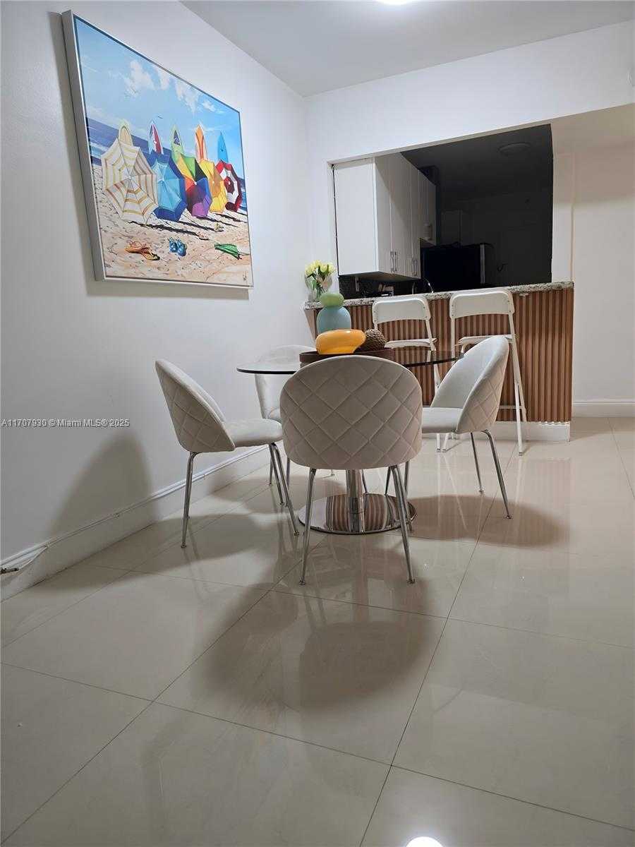 Small Image of 100 LINCOLN RD #503, Miami Beach Number 7