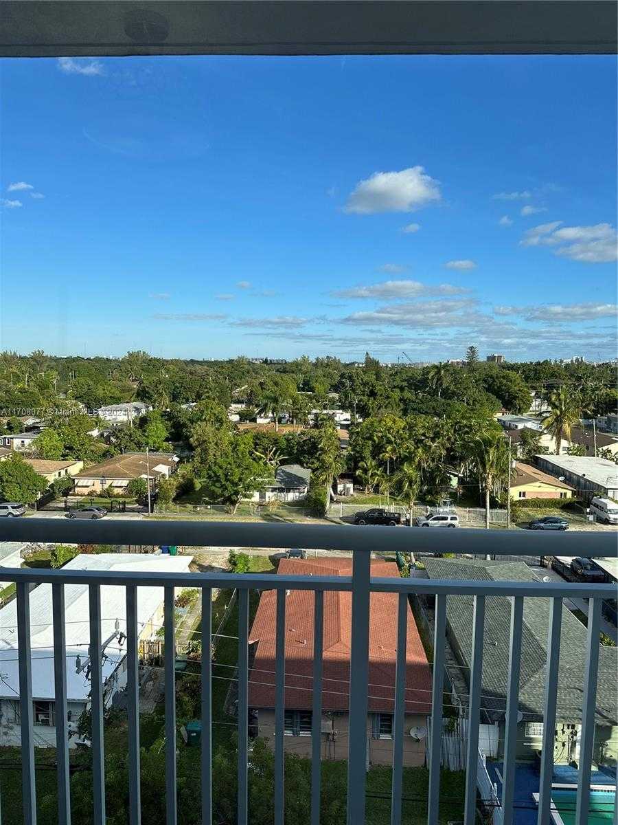 Small Image of 1251 NORTH EAST 108TH ST #810, Miami Number 7