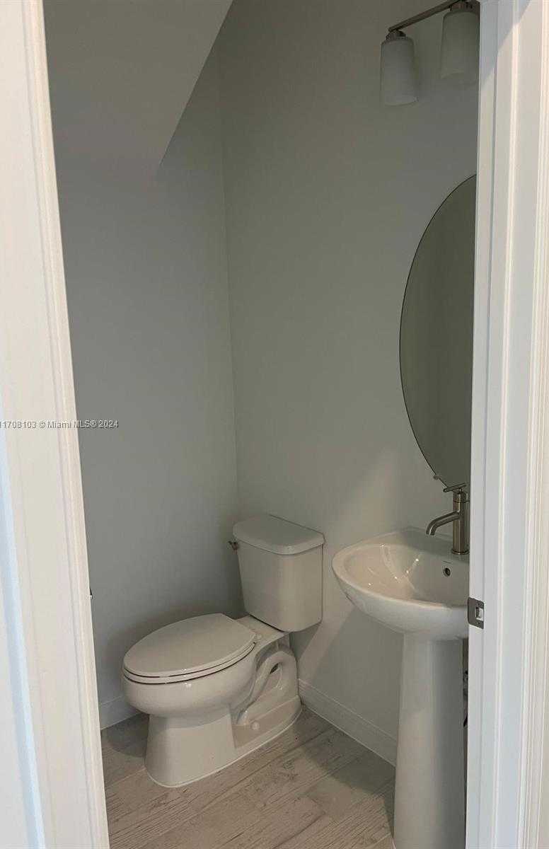 Imagen de Pequeño Objeto