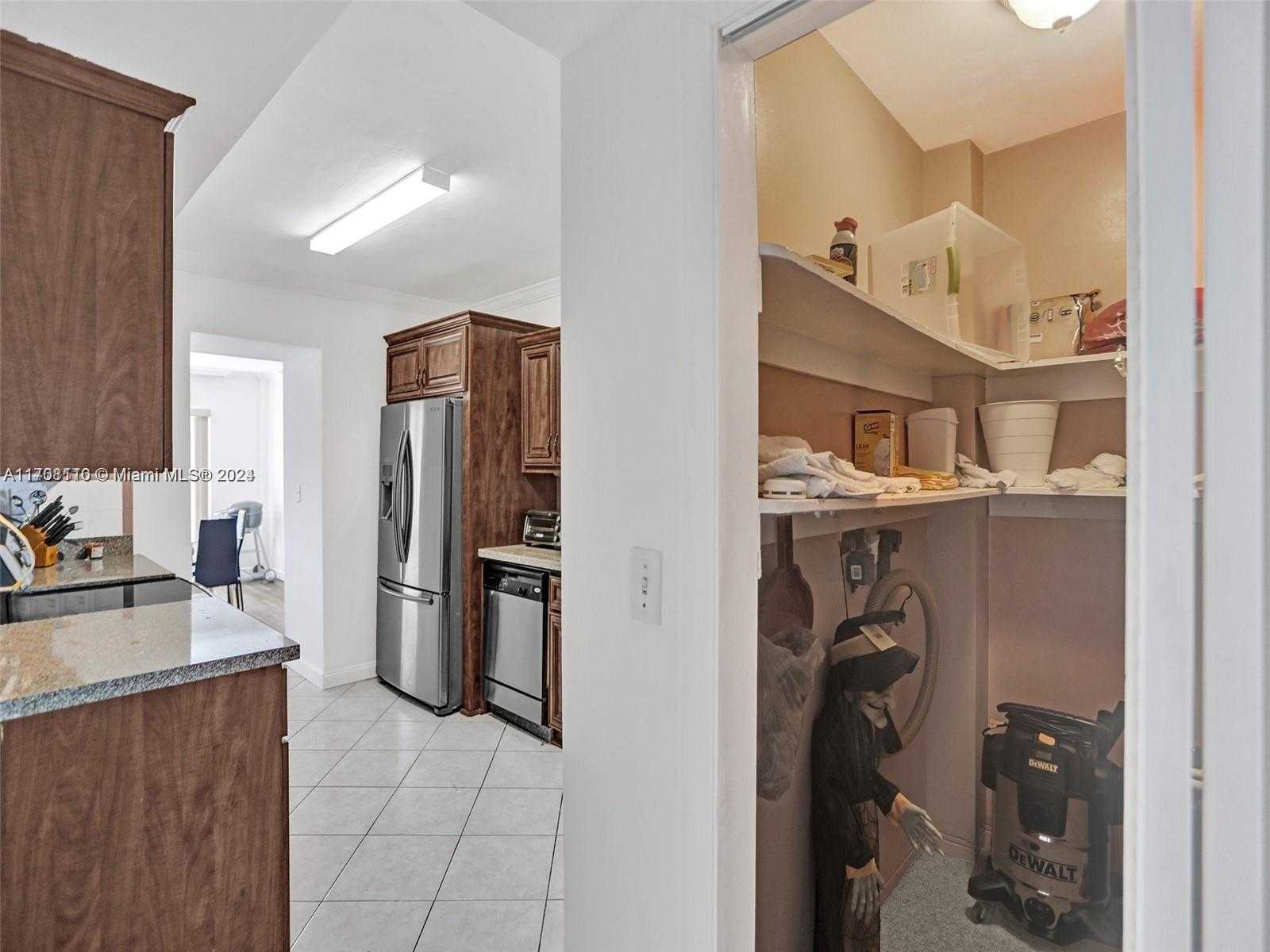 Small Image of 1075 92ND ST #504, Bay Harbor Islands Number 15
