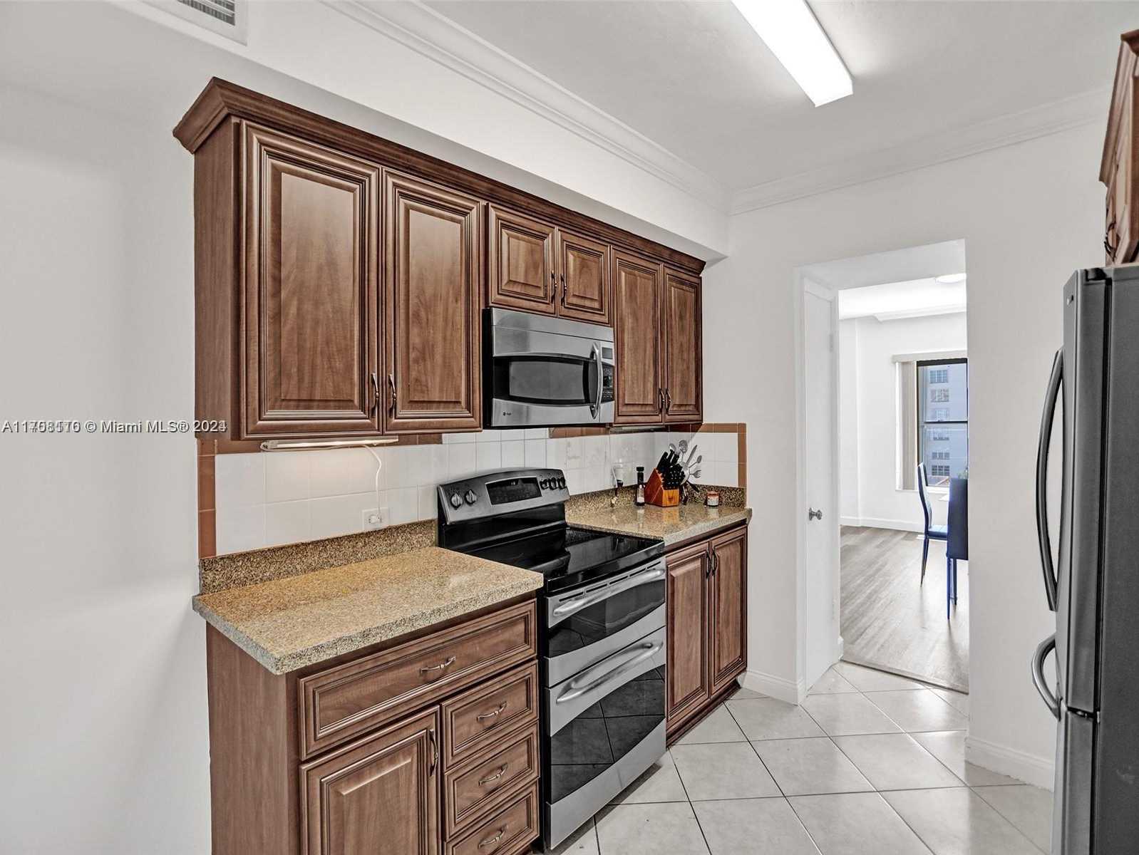 Small Image of 1075 92ND ST #504, Bay Harbor Islands Number 5