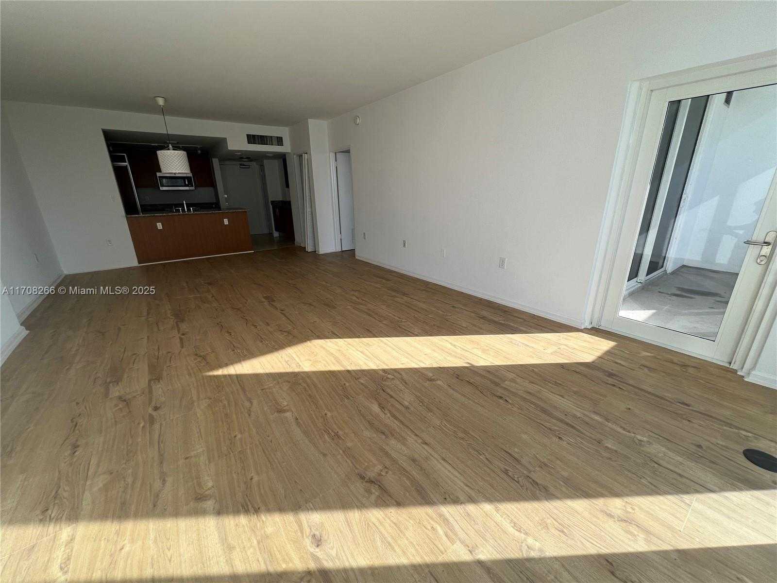 Small Image of 10275 COLLINS AVE #415, Bal Harbour Number 8