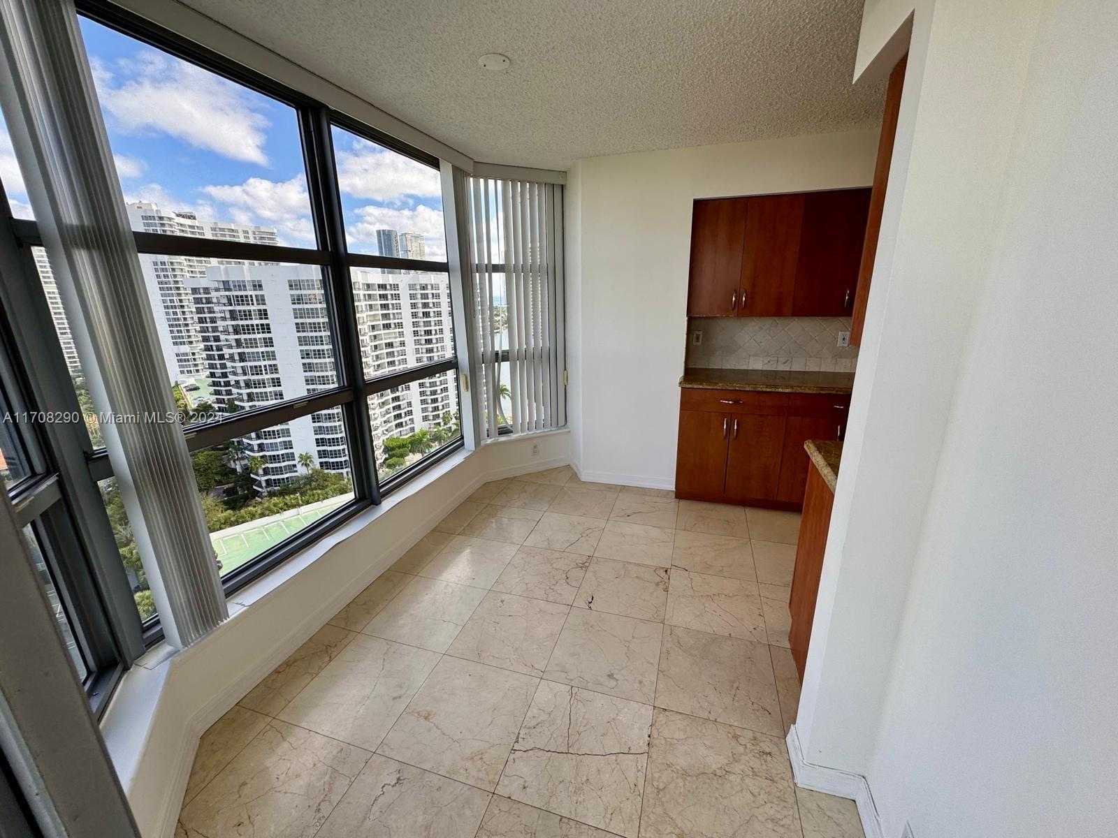 Small Image of 3530 MYSTIC POINTE DR #1809, Aventura Number 10