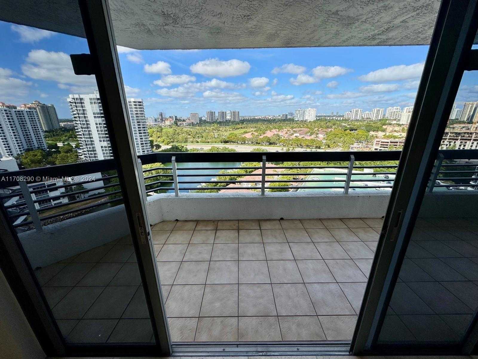 Small Image of 3530 MYSTIC POINTE DR #1809, Aventura Number 14