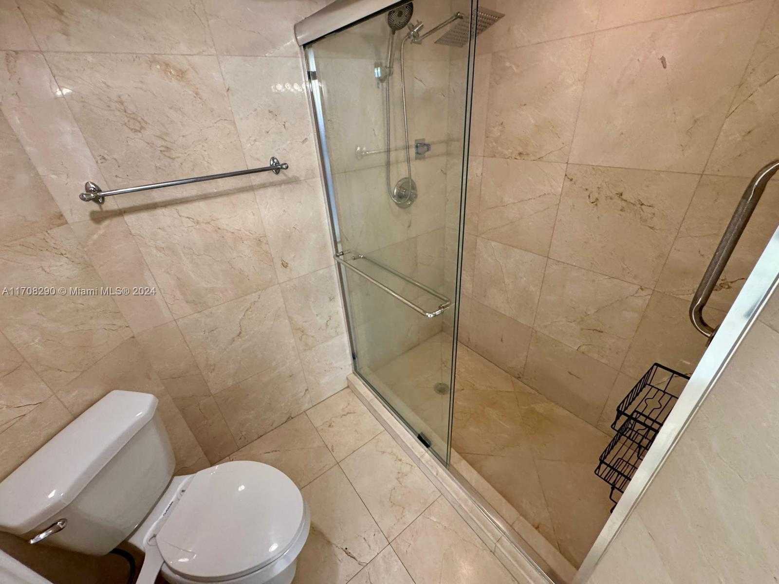 Small Image of 3530 MYSTIC POINTE DR #1809, Aventura Number 21