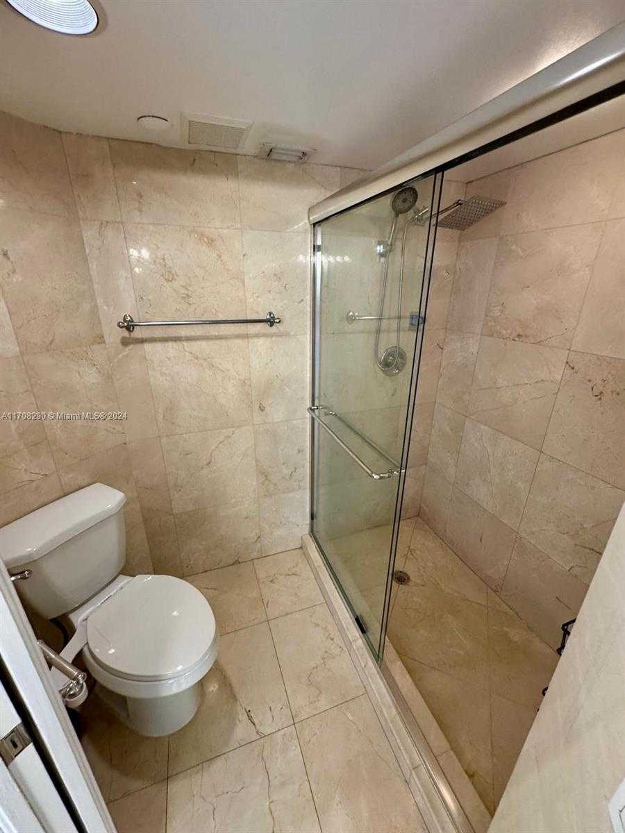 Small Image of 3530 MYSTIC POINTE DR #1809, Aventura Number 28