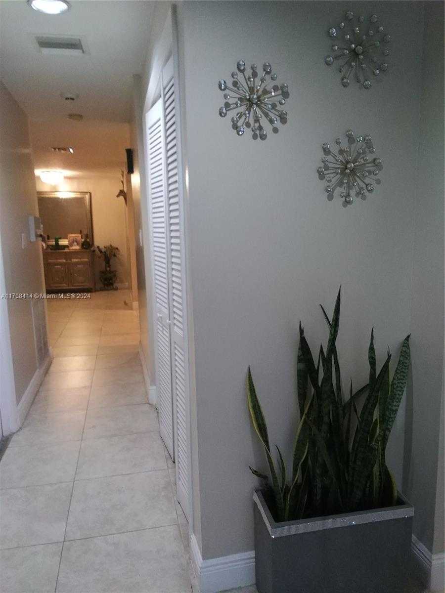 Small Image of 1377 NORTH WEST 87TH TER, Coral Springs Number 5