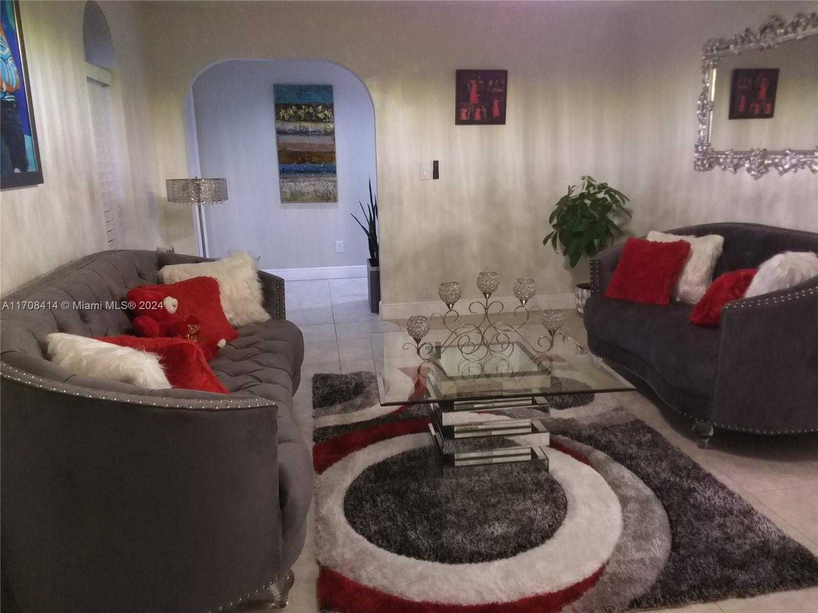 Small Image of 1377 NORTH WEST 87TH TER, Coral Springs Number 7