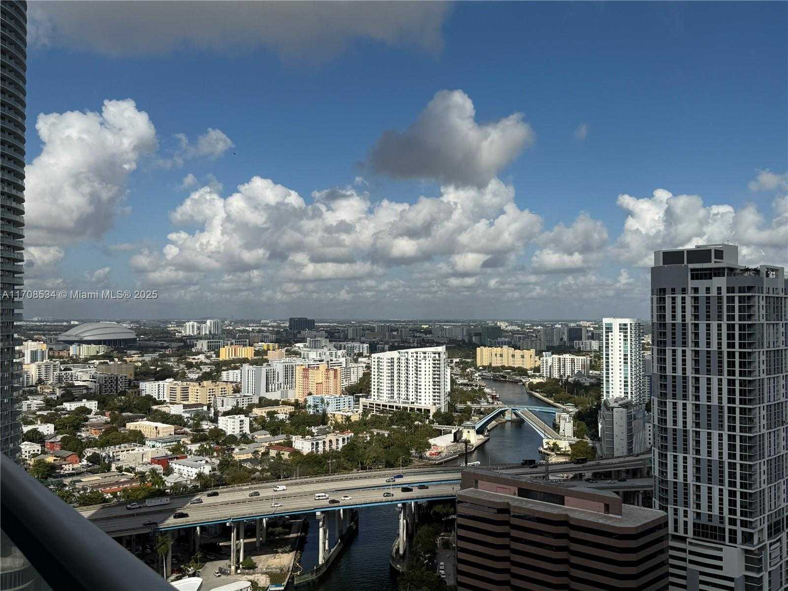 Small Image of 185 SOUTH WEST 7TH ST #3311, Miami Number 14