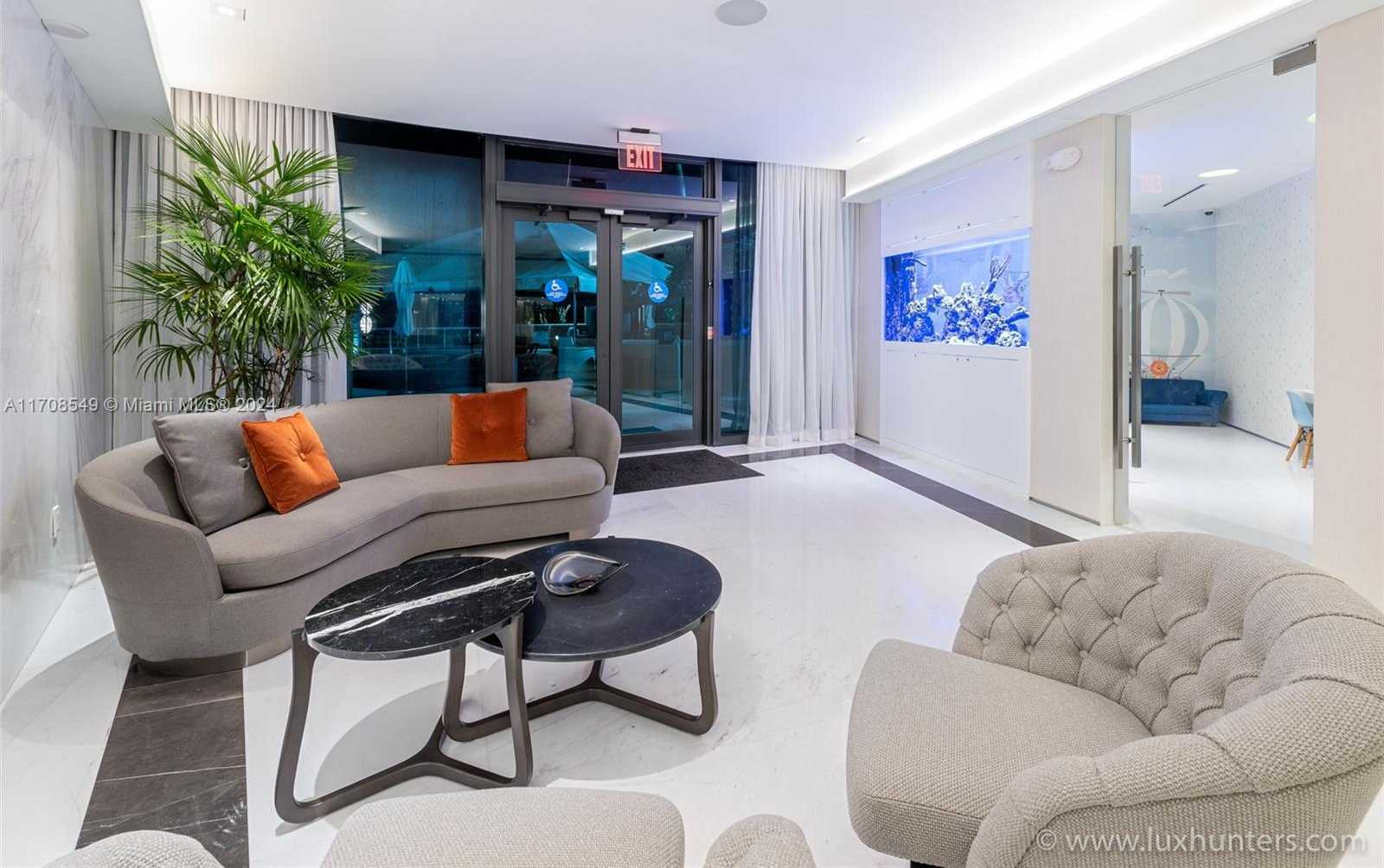 Small Image of 300 SOUTH POINTE DR #1606, Miami Beach Number 9