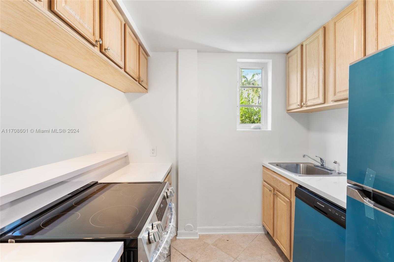 Small Image of 359 MERIDIAN AVE #A102, Miami Beach Number 11