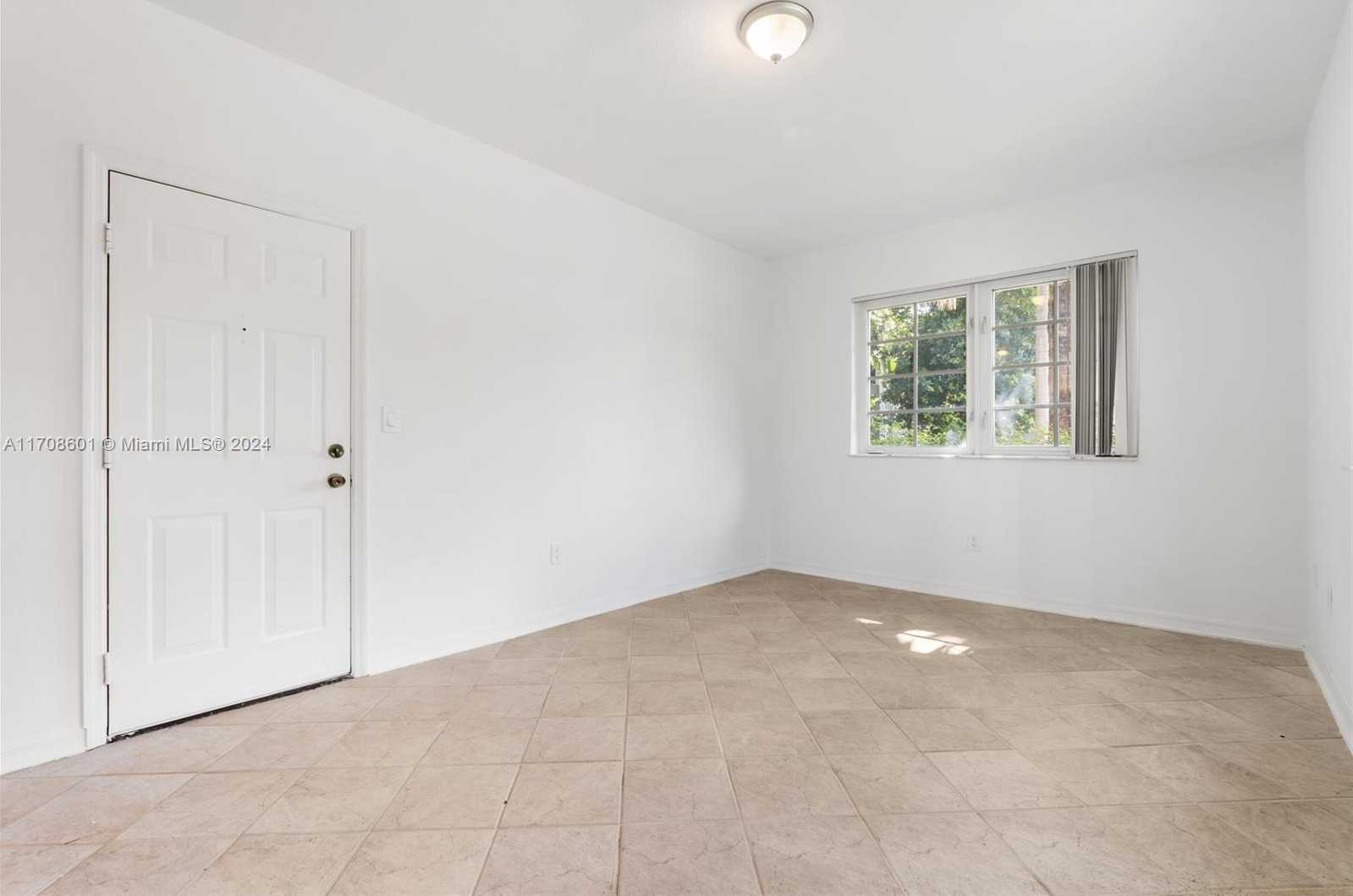 Small Image of 359 MERIDIAN AVE #A102, Miami Beach Number 14