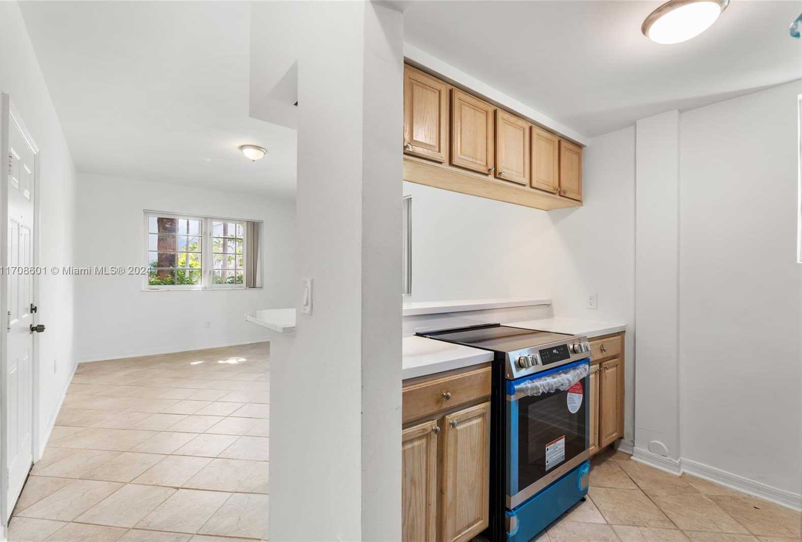 Small Image of 359 MERIDIAN AVE #A102, Miami Beach Number 15