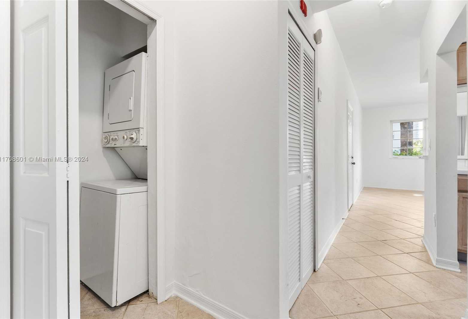 Small Image of 359 MERIDIAN AVE #A102, Miami Beach Number 18