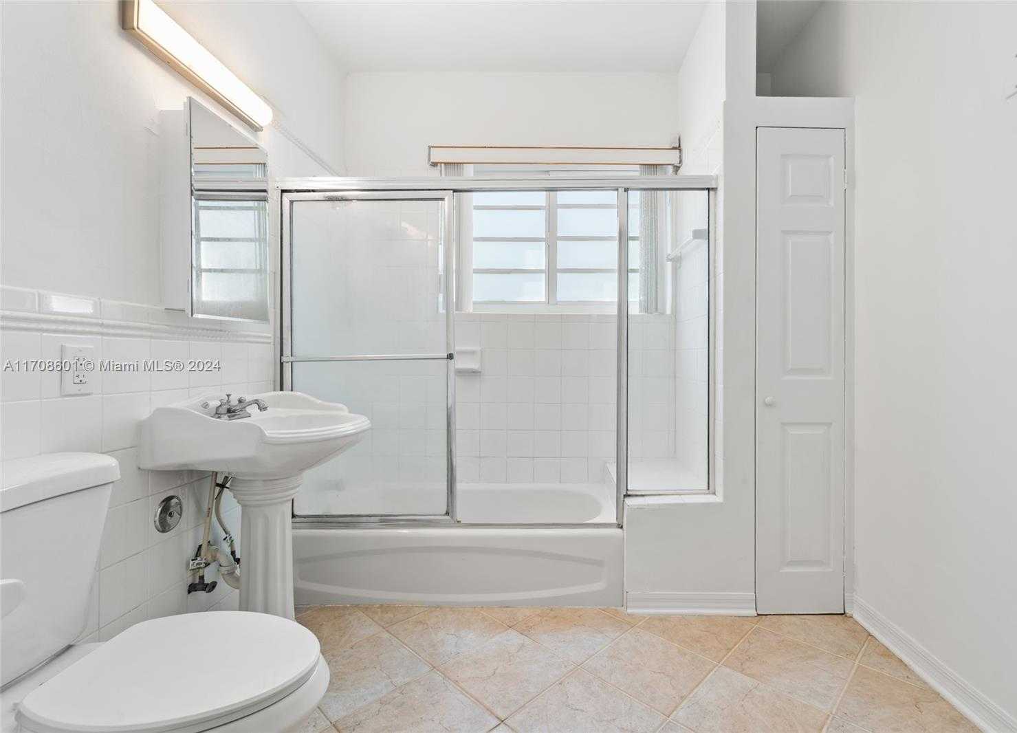 Small Image of 359 MERIDIAN AVE #A102, Miami Beach Number 19