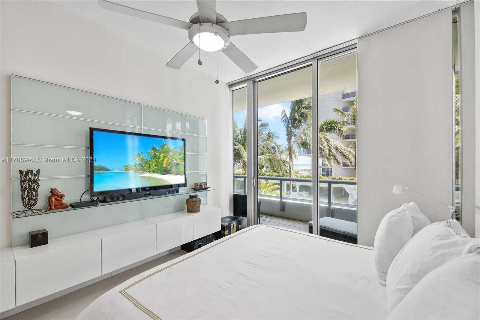 Small Image of 6799 COLLINS AVE #207, Miami Beach Number 12
