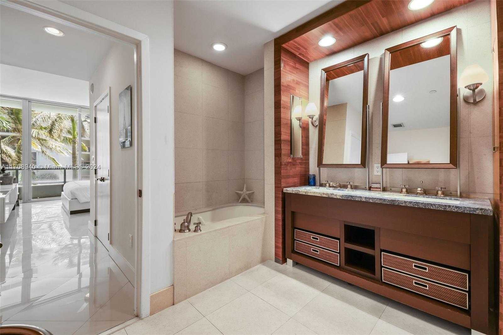 Small Image of 6799 COLLINS AVE #207, Miami Beach Number 17