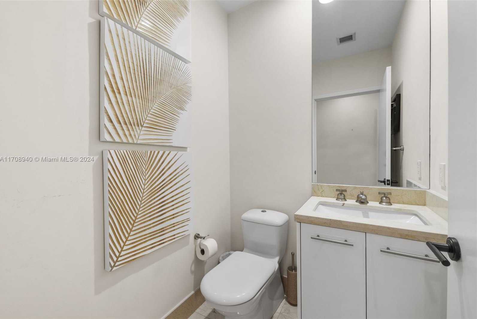 Small Image of 6799 COLLINS AVE #207, Miami Beach Number 24