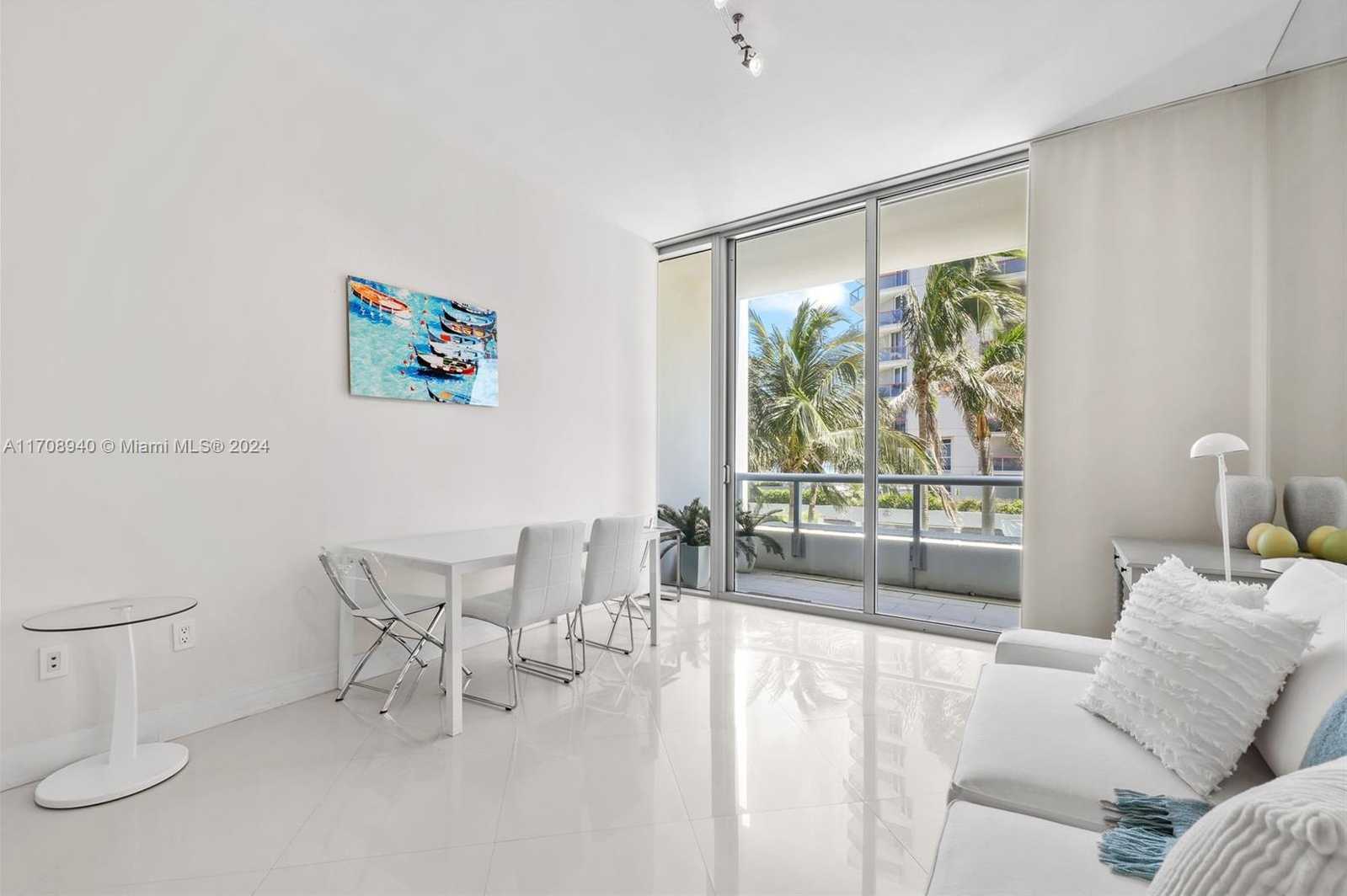 Small Image of 6799 COLLINS AVE #207, Miami Beach Number 4