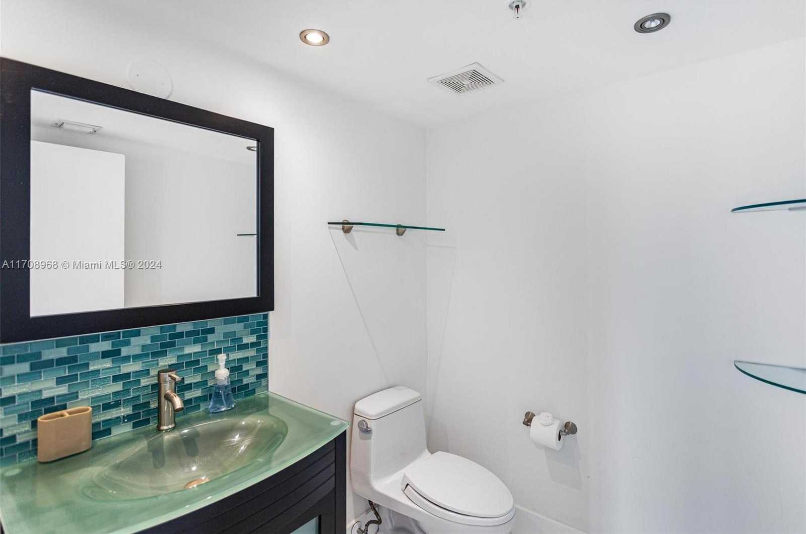 Small Image of 31 SOUTH EAST 5TH ST #2106, Miami Number 13