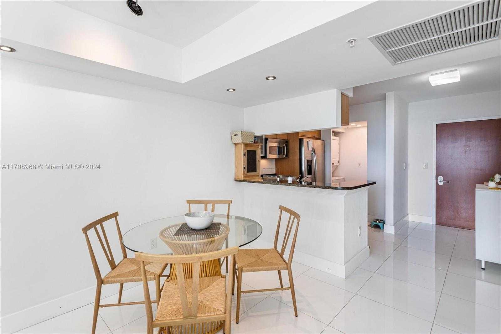 Small Image of 31 SOUTH EAST 5TH ST #2106, Miami Number 8