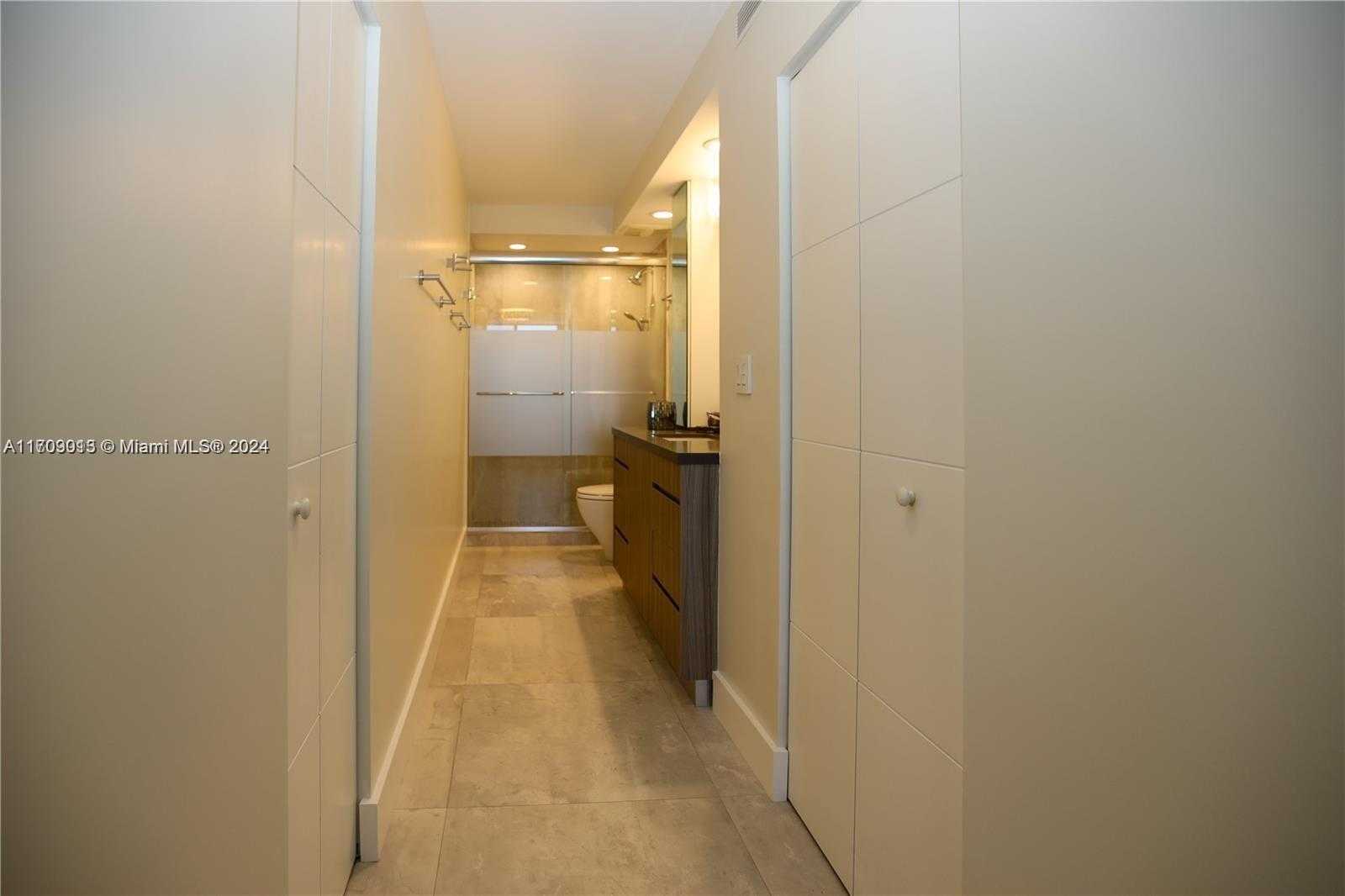 Small Image of 300 BAYVIEW DR #216, Sunny Isles Beach Number 17