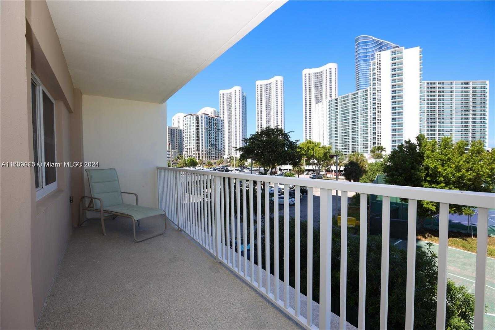 Small Image of 300 BAYVIEW DR #216, Sunny Isles Beach Number 23