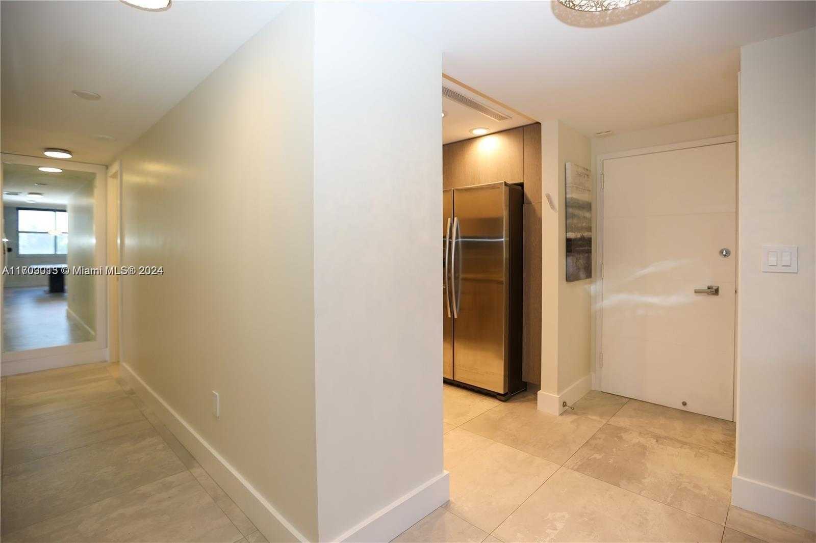 Small Image of 300 BAYVIEW DR #216, Sunny Isles Beach Number 7