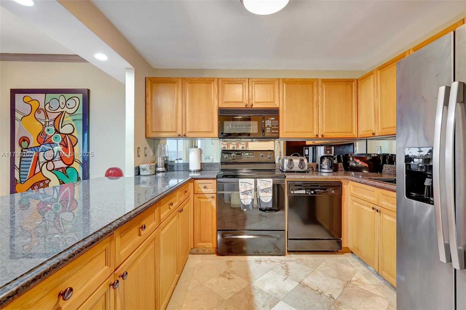 Small Image of 2301 COLLINS AVE #1206, Miami Beach Number 10