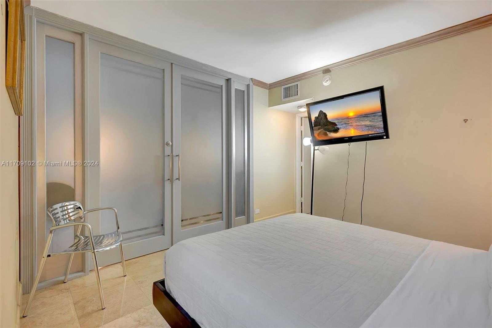 Small Image of 2301 COLLINS AVE #1206, Miami Beach Number 13
