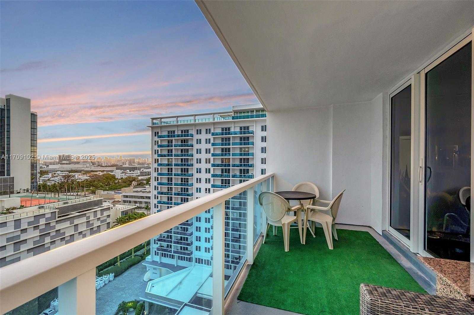 Small Image of 2301 COLLINS AVE #1206, Miami Beach Number 22