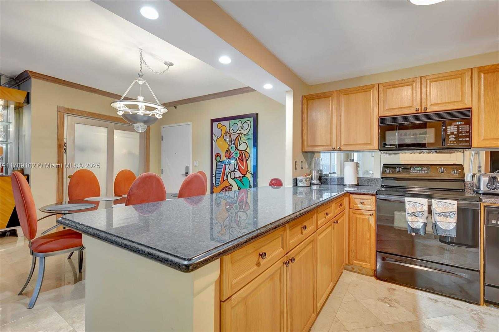 Small Image of 2301 COLLINS AVE #1206, Miami Beach Number 8