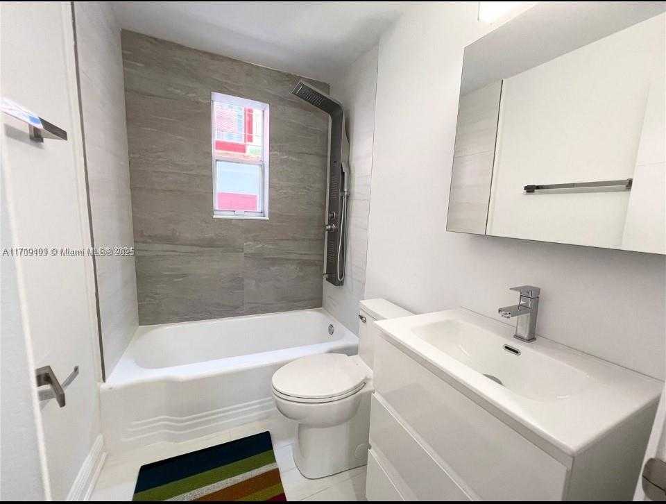 Small Image of 1407 MERIDIAN AVE #10, Miami Beach Number 10