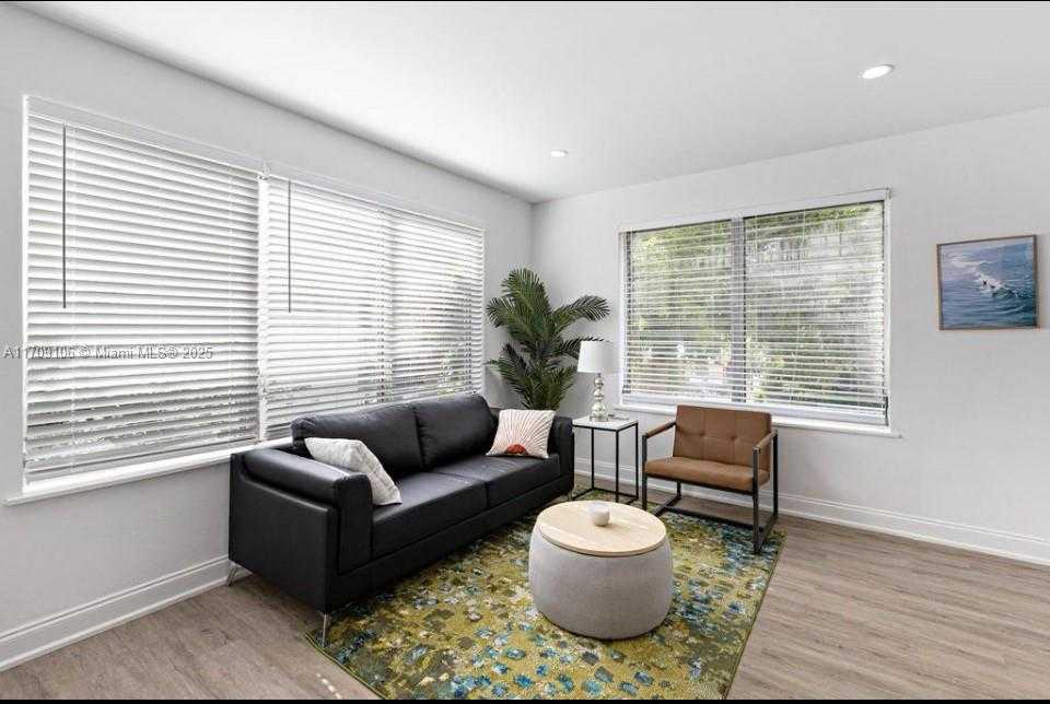 Small Image of 830 9TH ST #25, Miami Beach Number 9