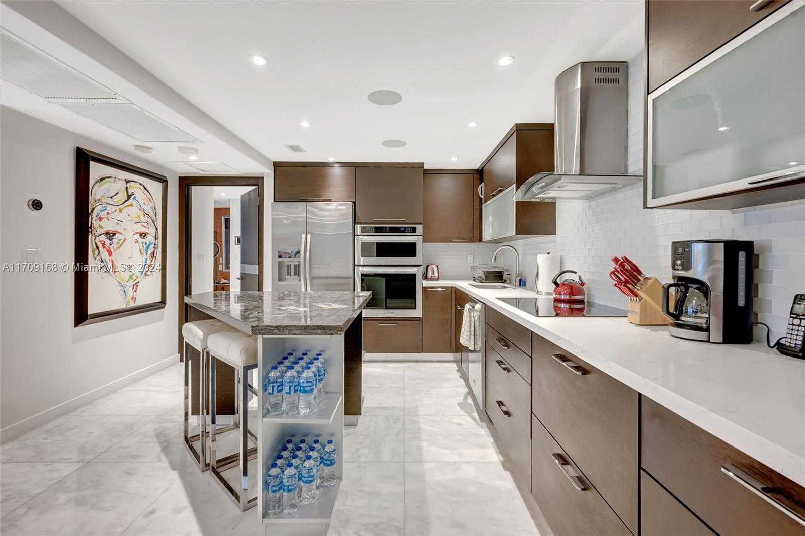 Small Image of 2301 COLLINS AVE #307, Miami Beach Number 3