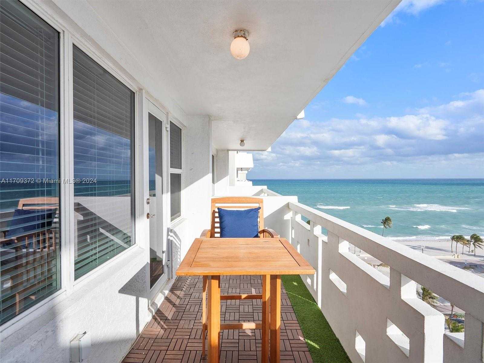 Small Image of 3111 NORTH OCEAN DR #1111, Hollywood Number 15