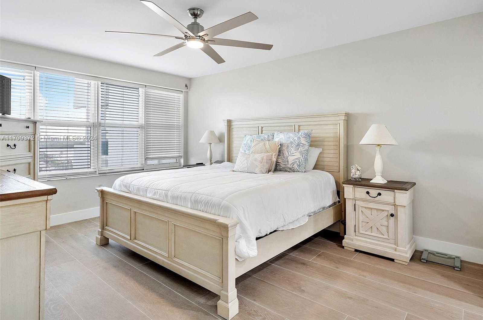 Small Image of 3111 NORTH OCEAN DR #1111, Hollywood Number 8