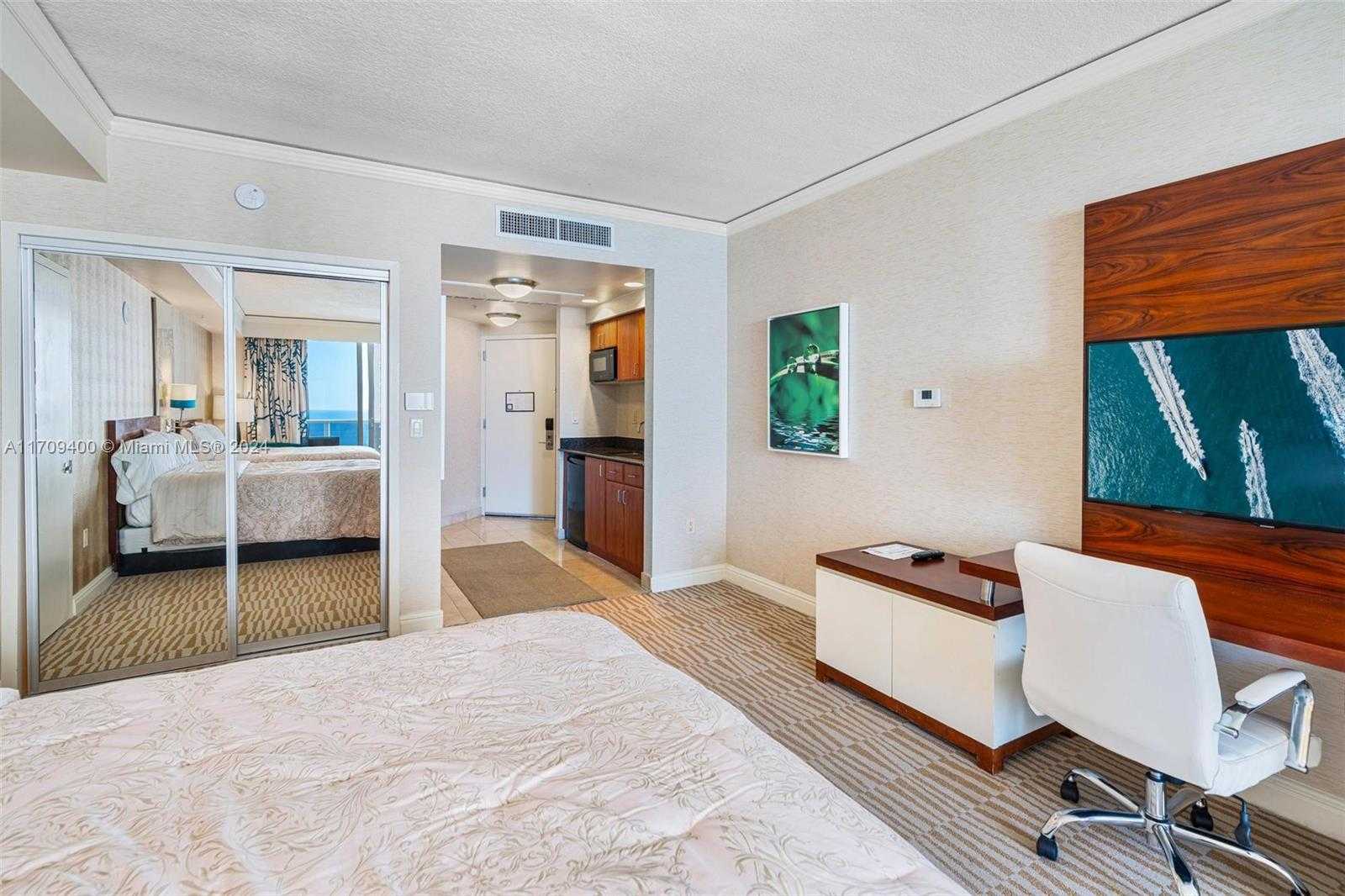 Small Image of 18001 COLLINS AVE #3006, Sunny Isles Beach Number 10